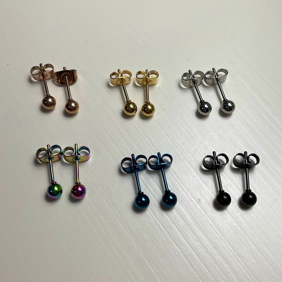 NWOT Ruifan Six Pack Earrings - Picture 1 of 2